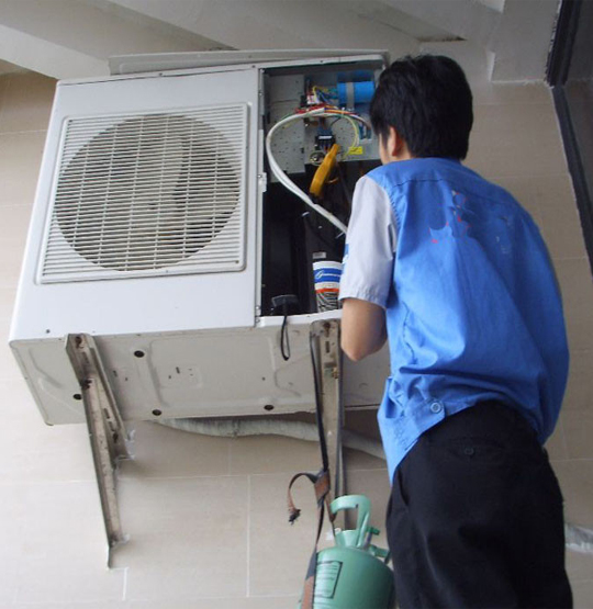 吉利空调开机无反应维修